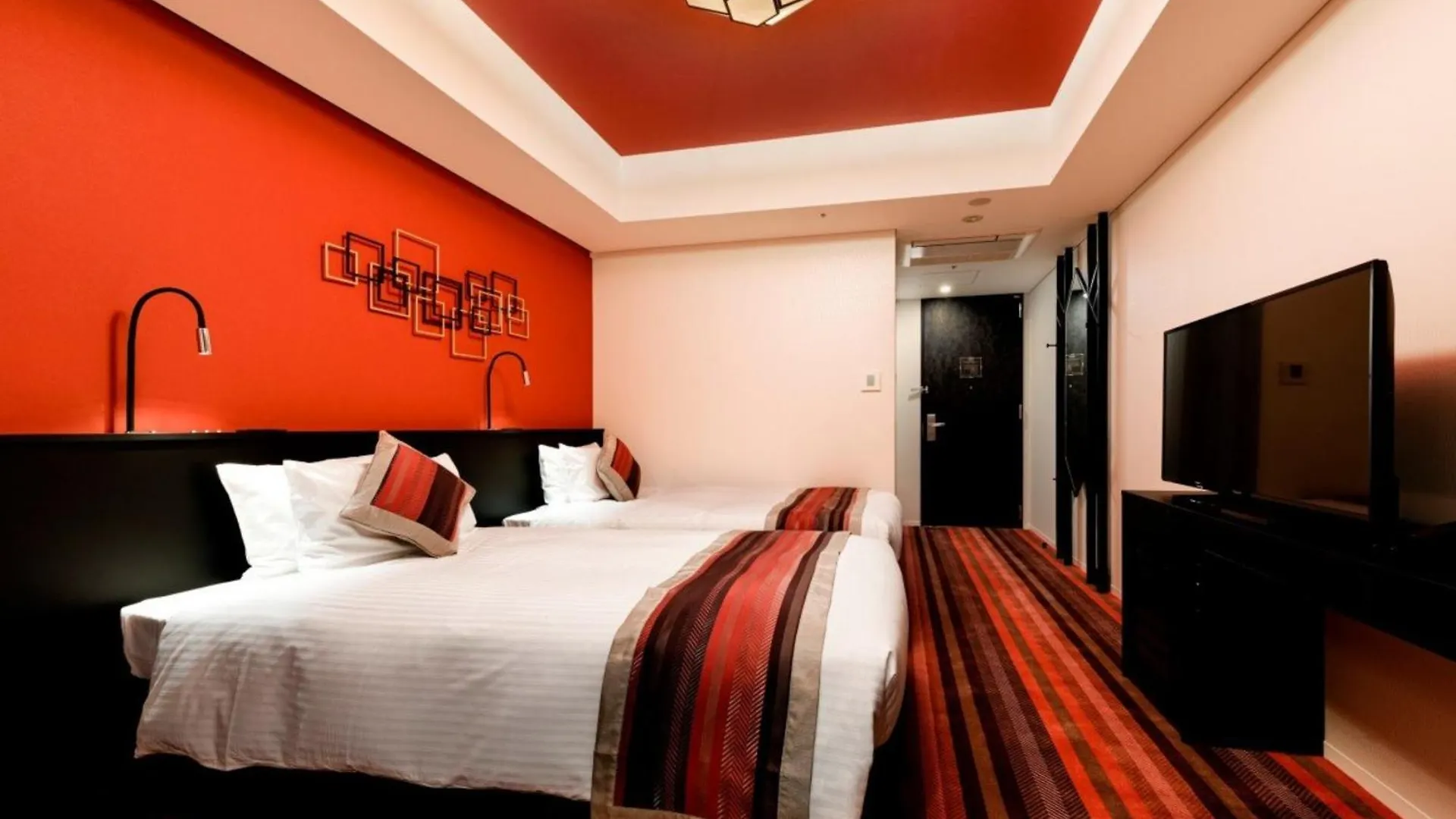 Hotel Dans Le Coeur Osaka Umeda 3*,  Japan